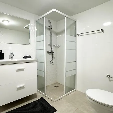 아파트 Flora Beachfront Finikoudes